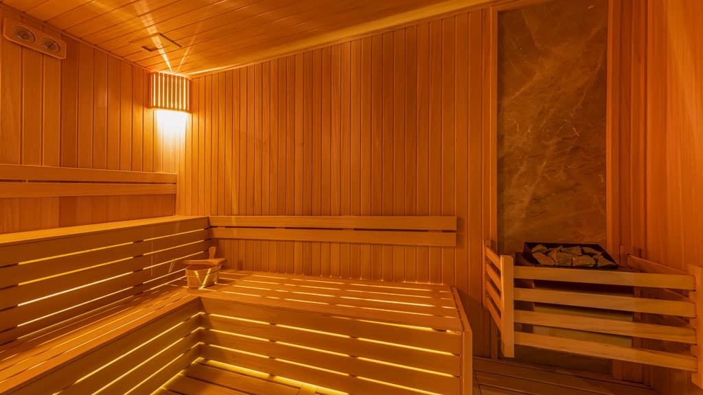 Sauna mit massiven Wänden